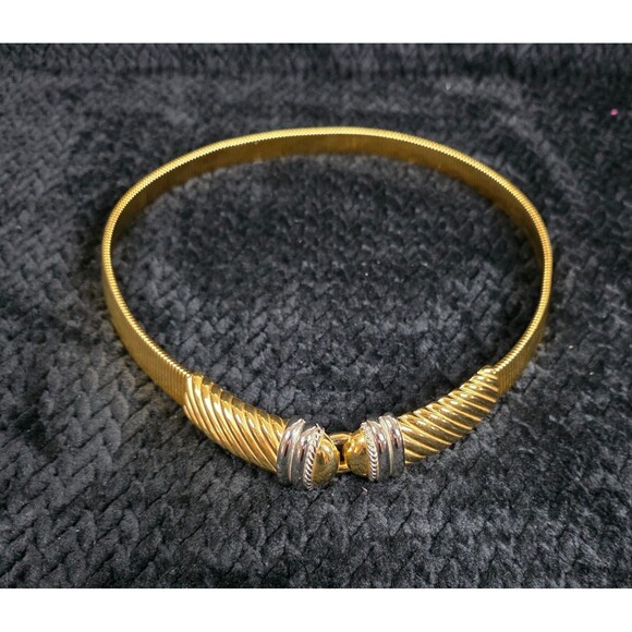 Vintage 1980s Gold-Tone Stretch Belt w/ Silver Accents – 29" - Picture 4 of 7